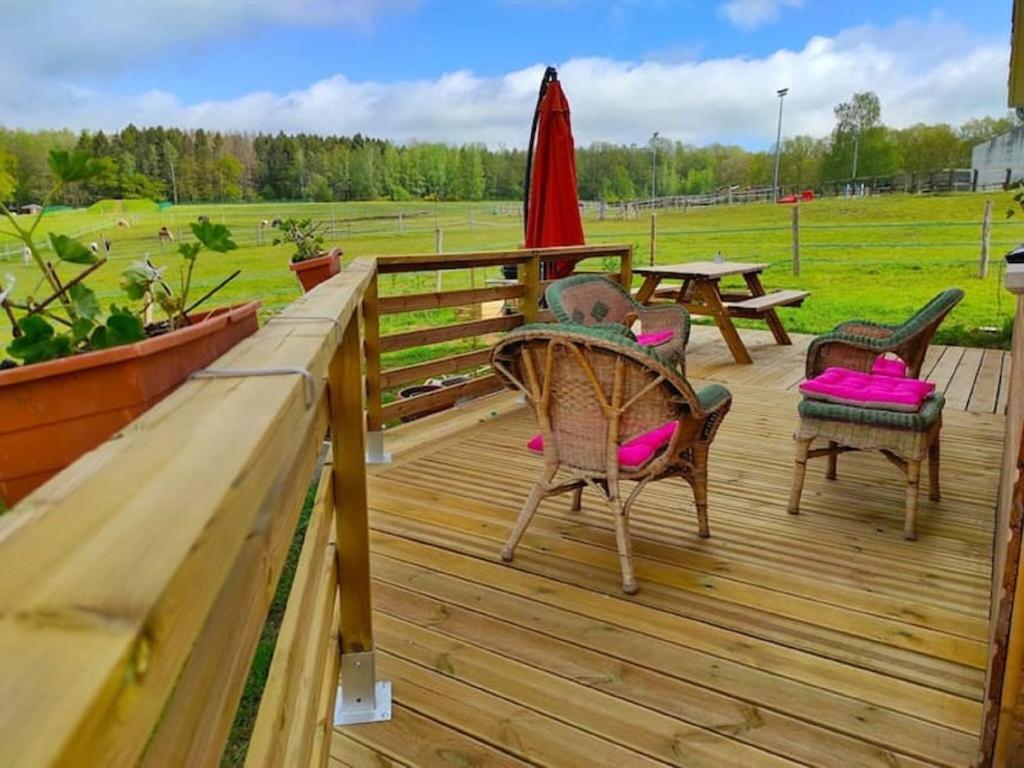 Cozy Holiday Home In Givonne Exterior foto